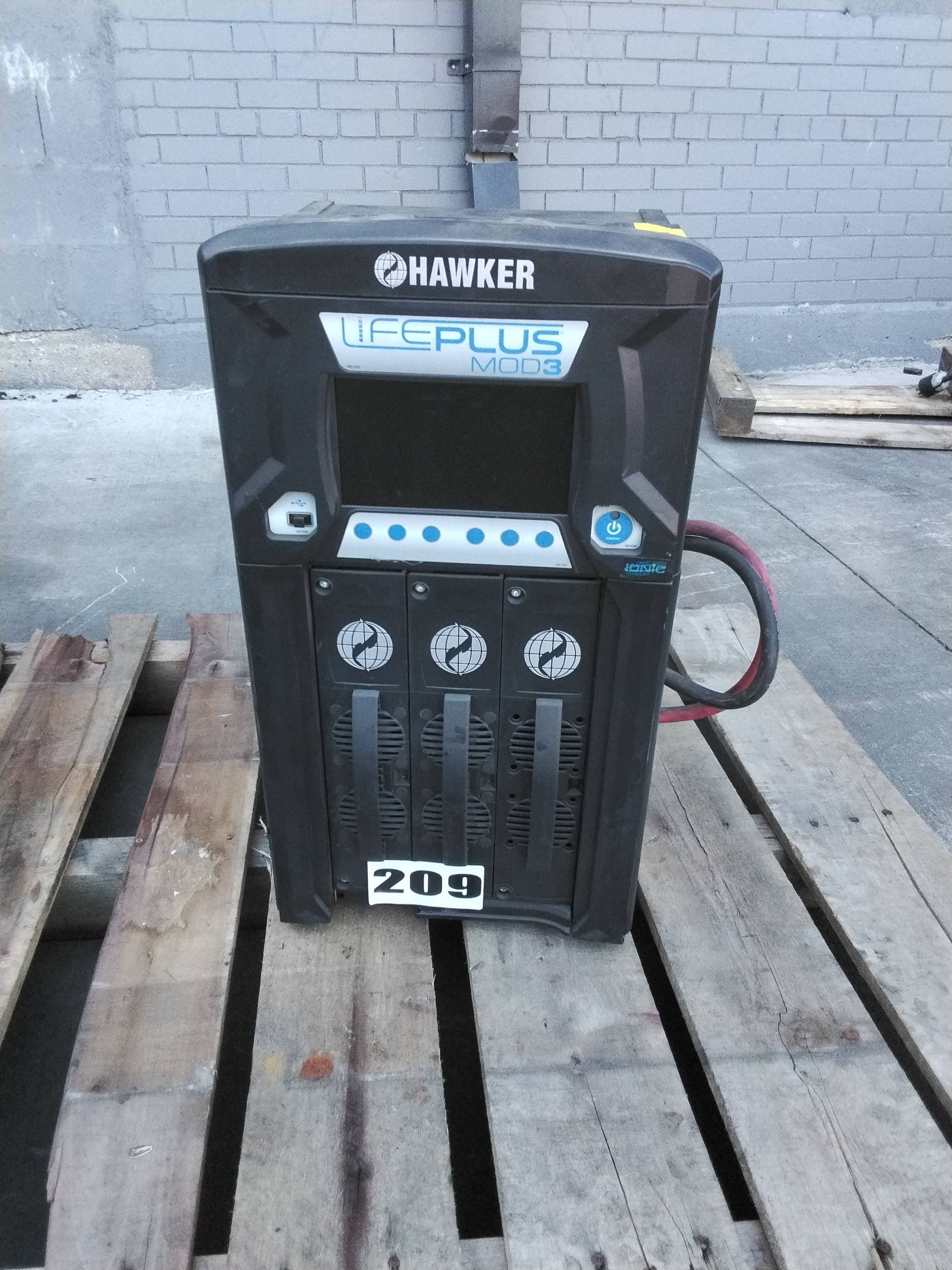 Hawker Model: LPM3-48C-180Y 24/36/48V Industrial Forklift Battery Charger