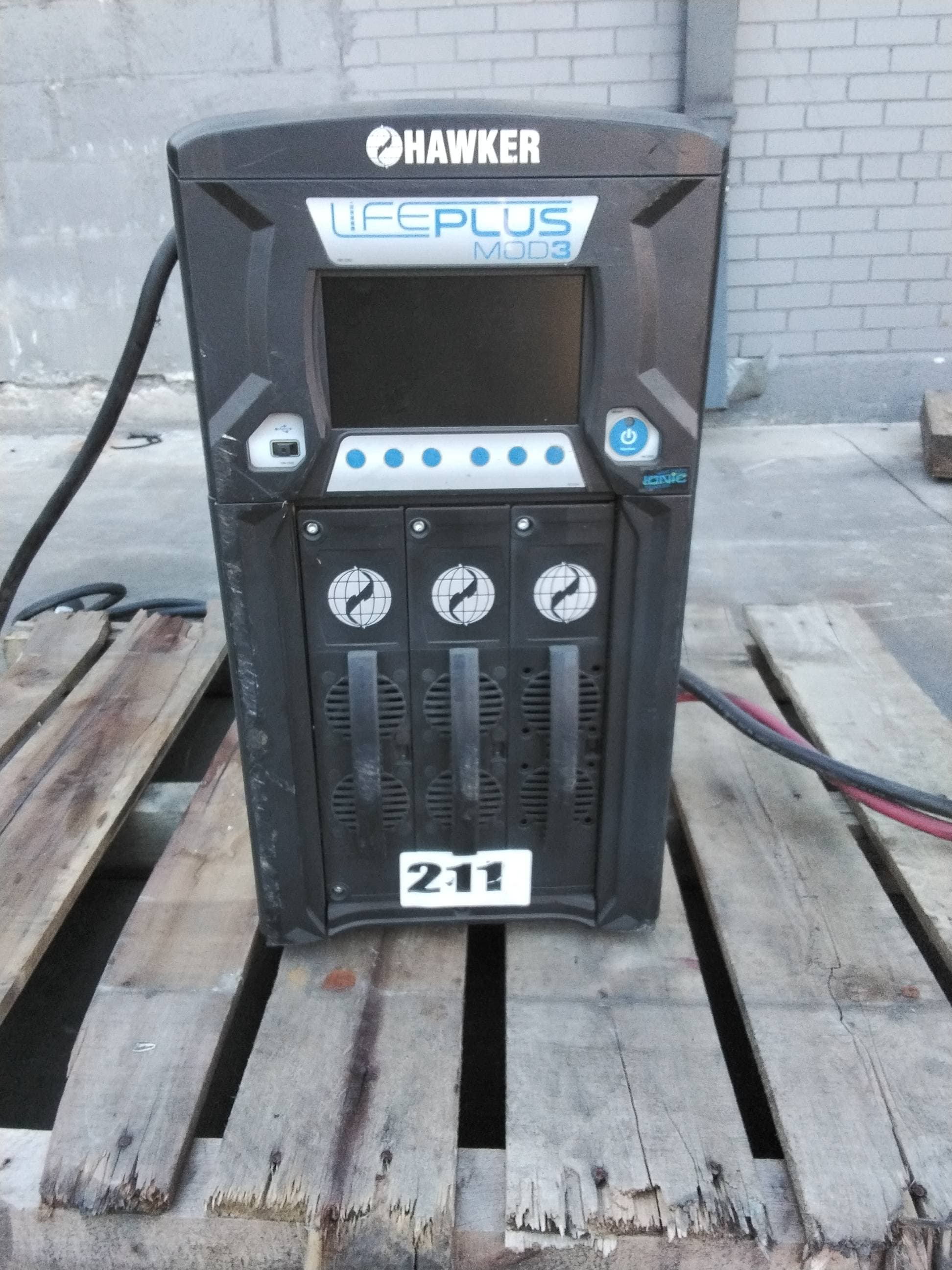 Hawker Model: LPM3-48C-180Y 24/36/48V Industrial Forklift Battery Charger