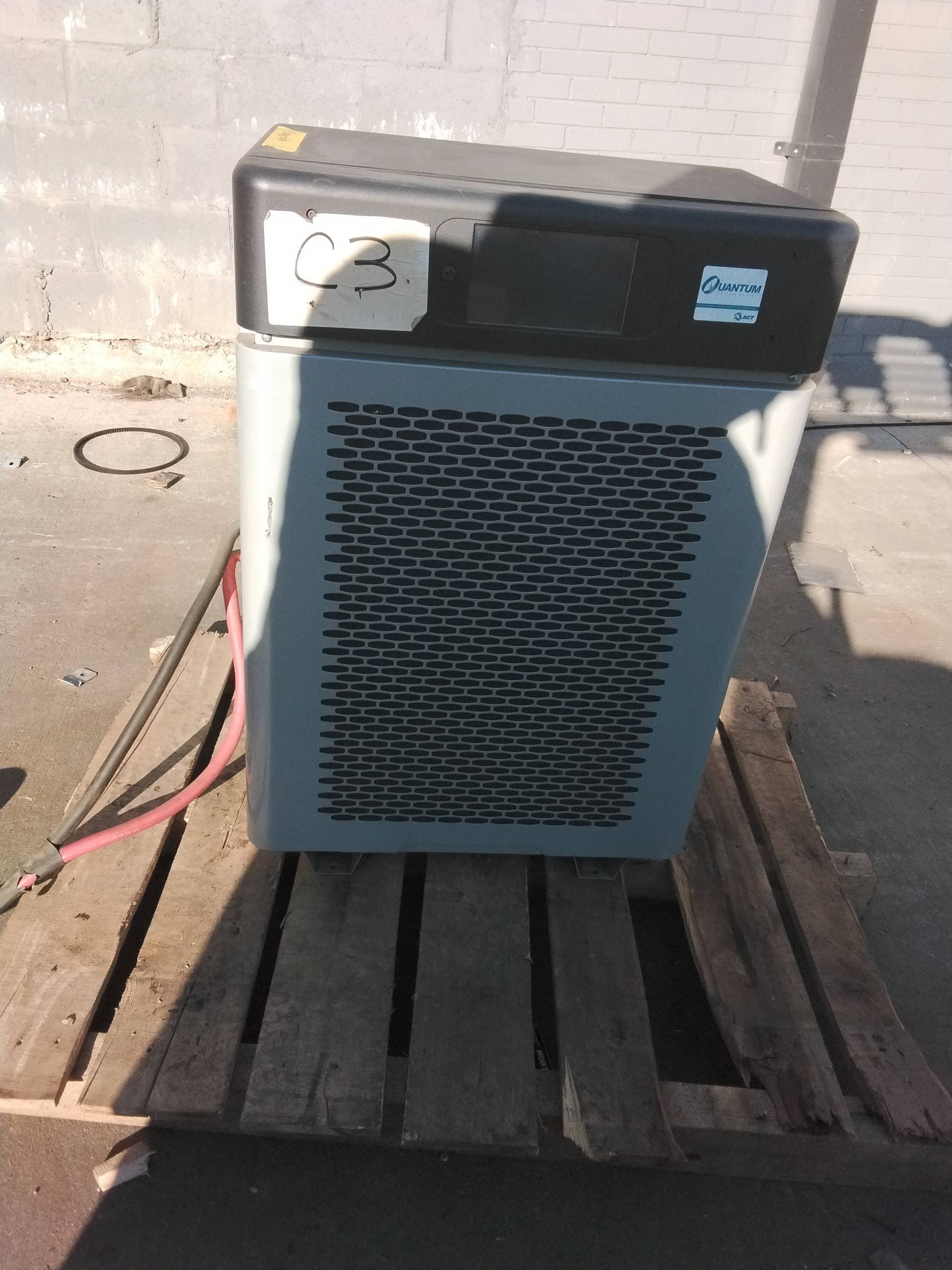 ACT Quantum Charger Model: Q12-24/36-450-600 24/36V Industrial Forklift Battery Charger