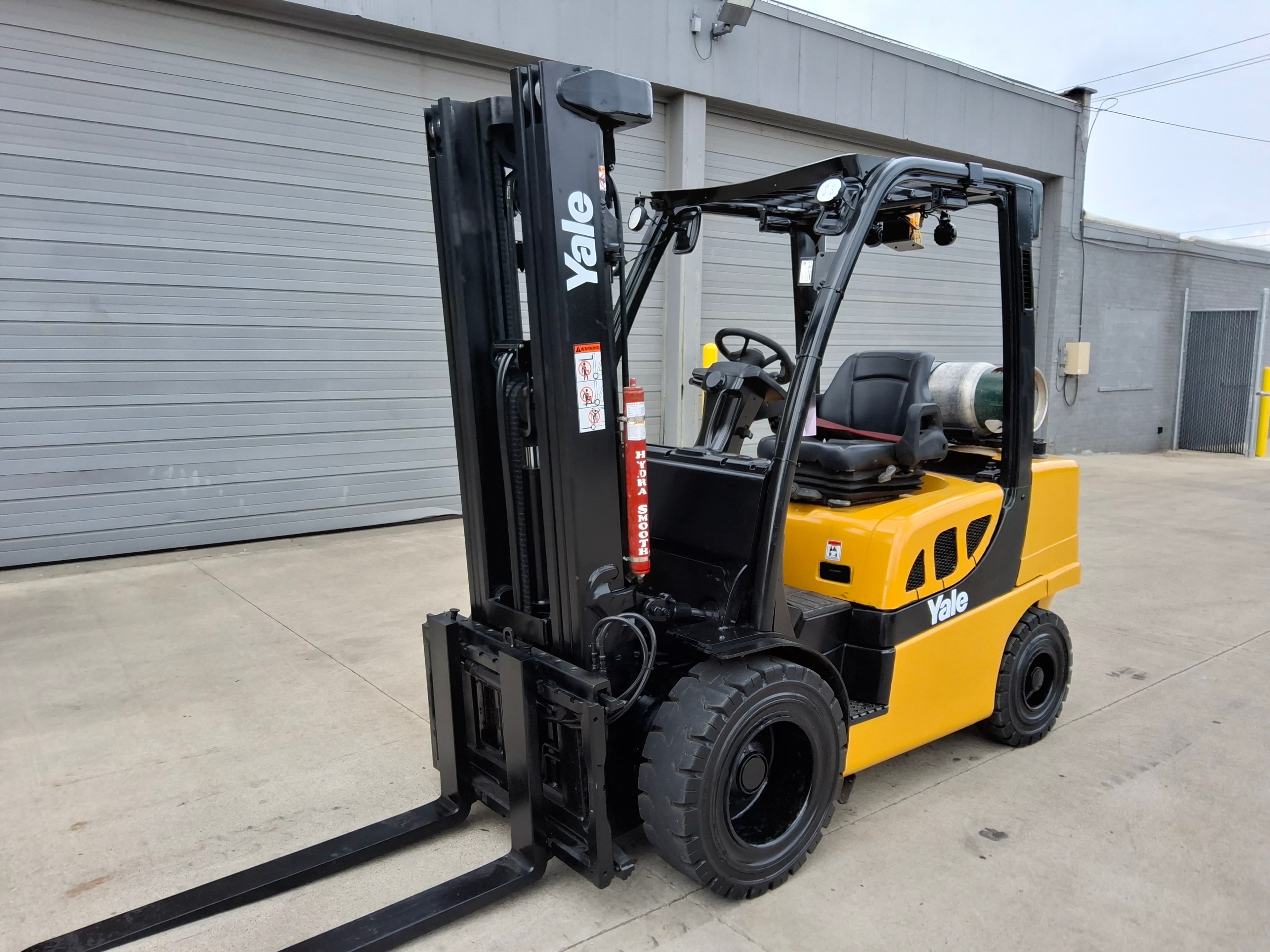 2015 Yale GLC060VXN 6,000 LB Capacity Cushion Tire LP Forklift, Hours: 7,995