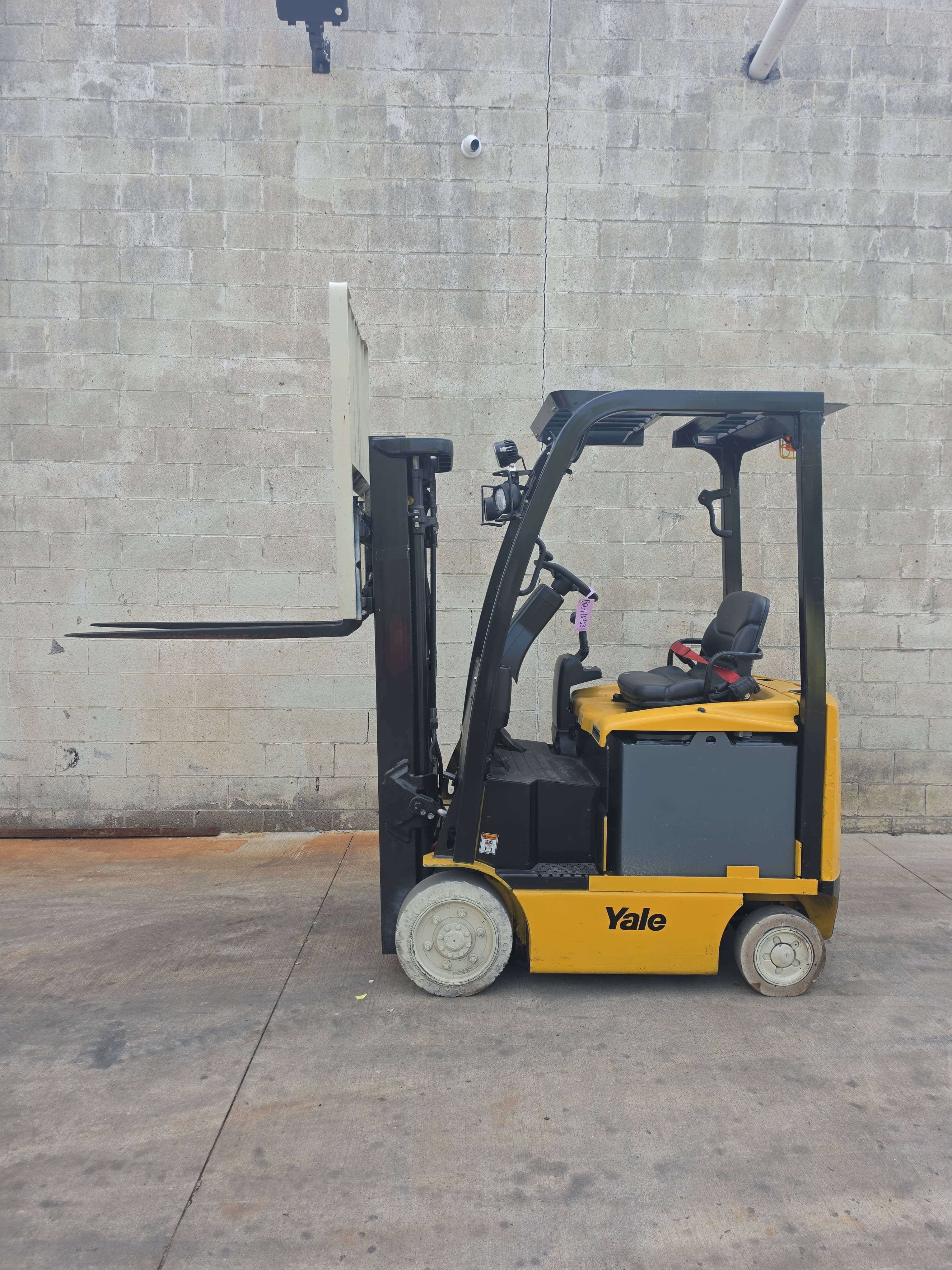 2021 Yale ERC035VAN 3,500LB Capcity. Forklift