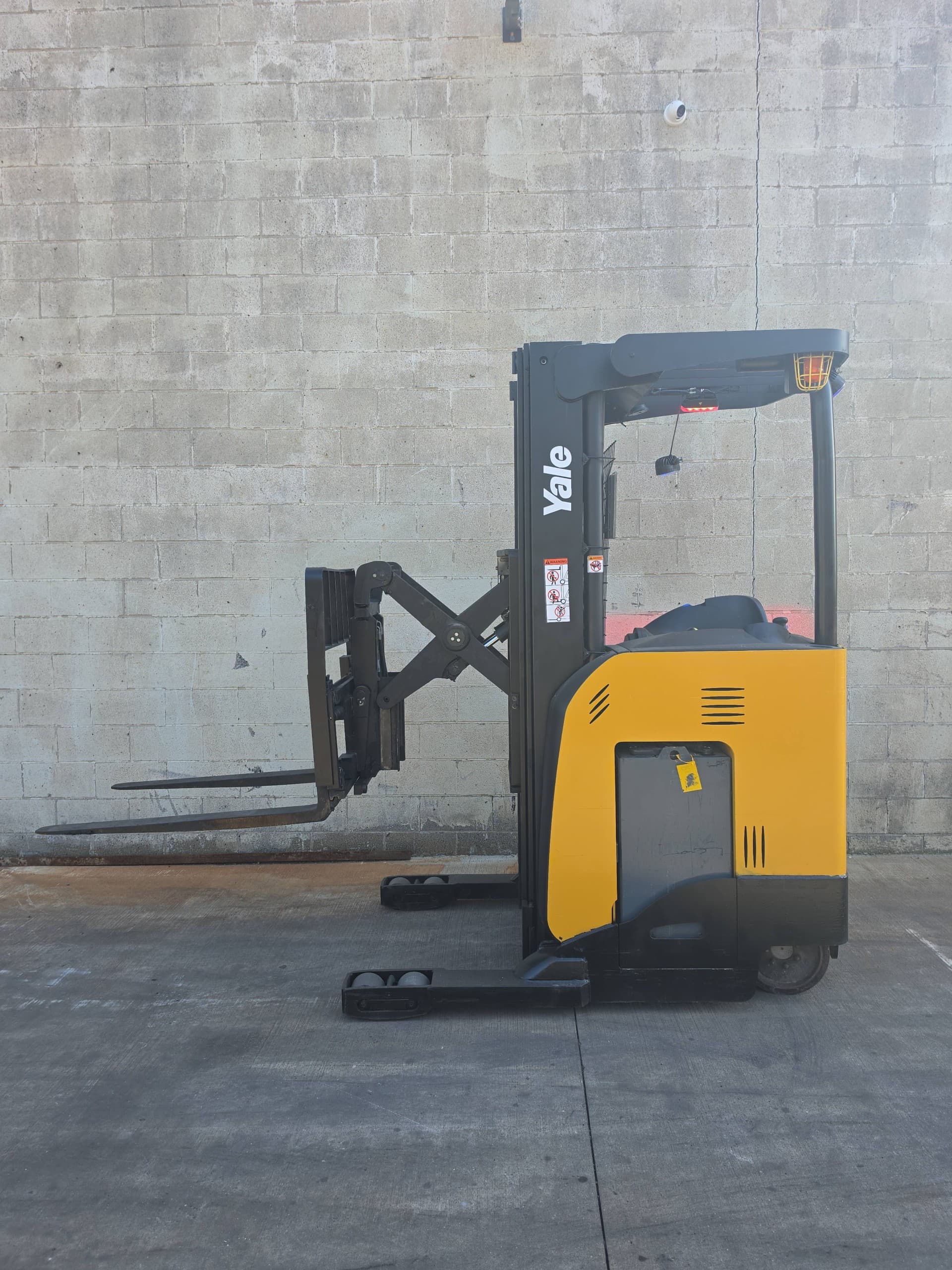 Yale NR045EBNS36TE095 4,500LB Electric Reach Truck, 36V, 212" Lift, 42" Forks